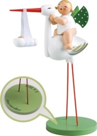 Storch mit Wickelkind, Junge